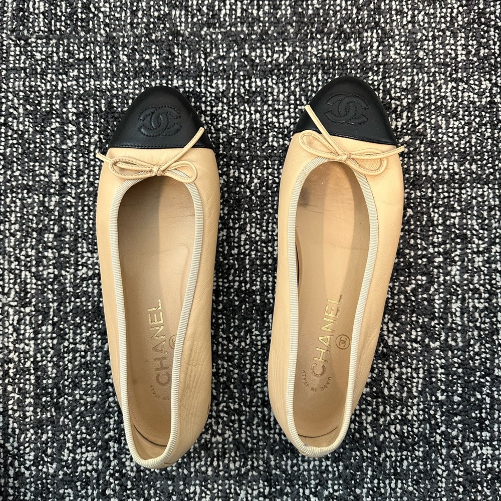 Chanel classic beige ballet flats - size 36